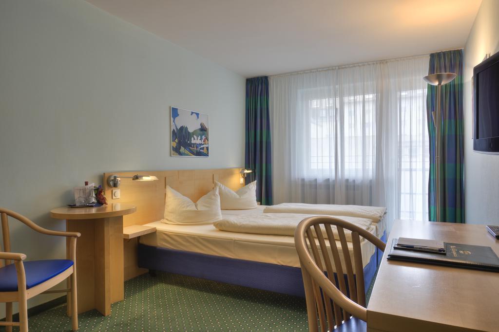 מינכן Hotel Konigswache מראה חיצוני תמונה