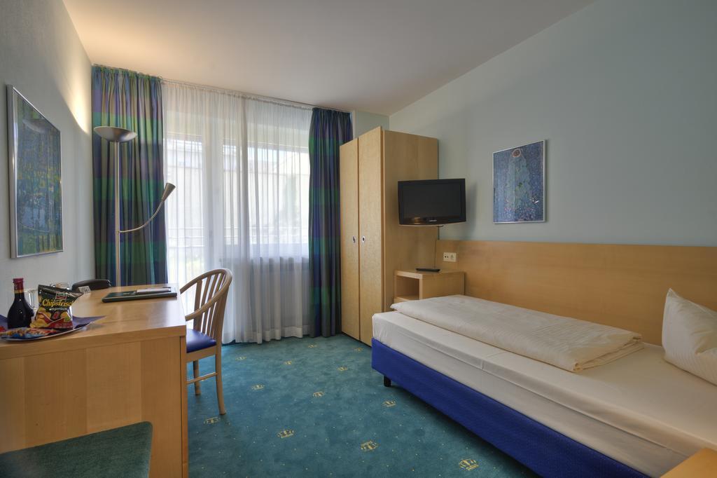 מינכן Hotel Konigswache מראה חיצוני תמונה